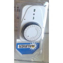 TIMER ANALOGICO 24 ORE CON PRESA MAURER